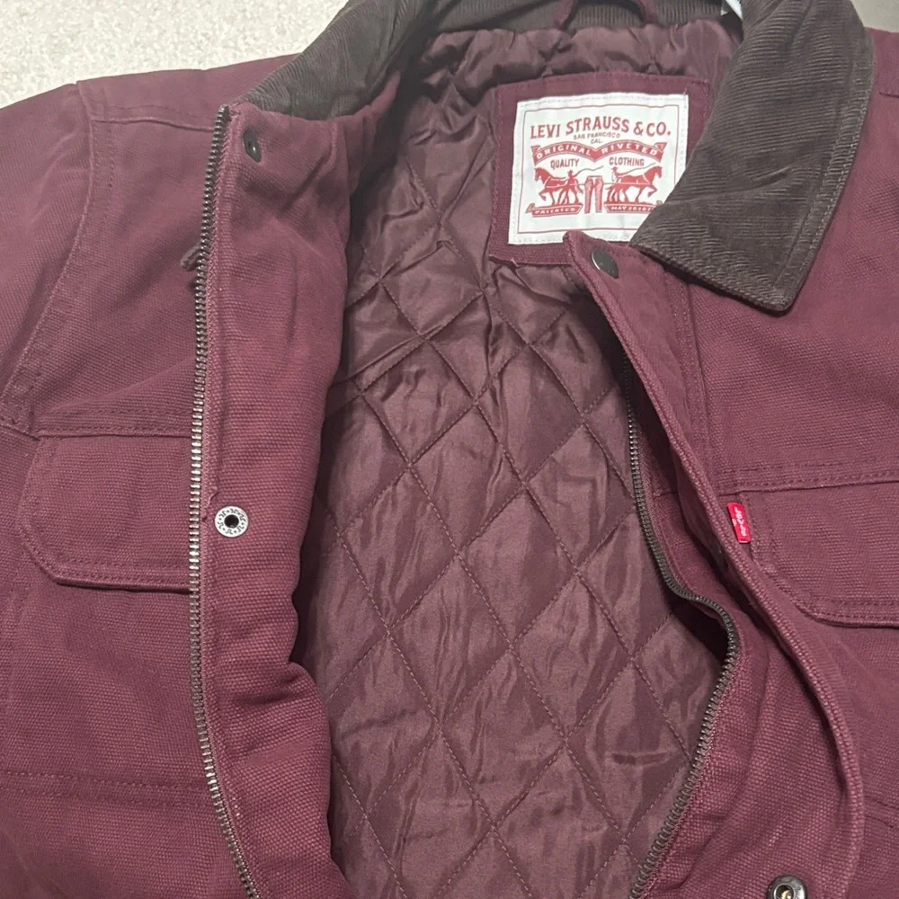 Levi's Men's Maroon burgundy Jacket with Dark Brown Collar - Picture 7 of 7